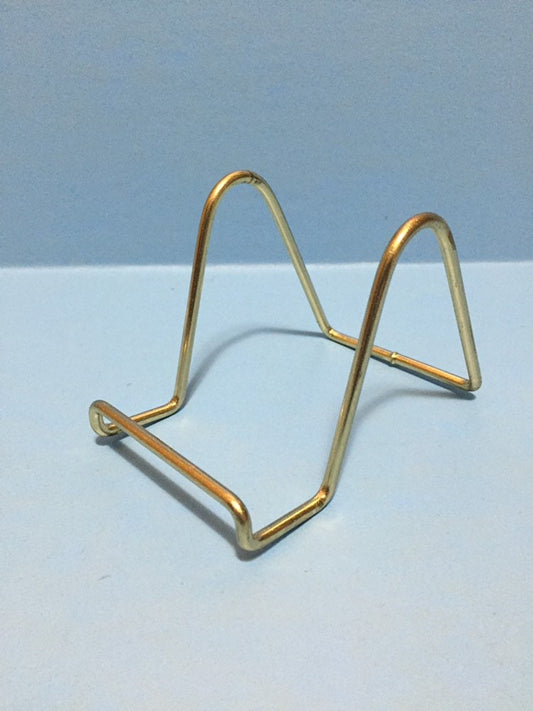 2.5"H Non-adjustable wire easel with Brass plating. 1 dozen